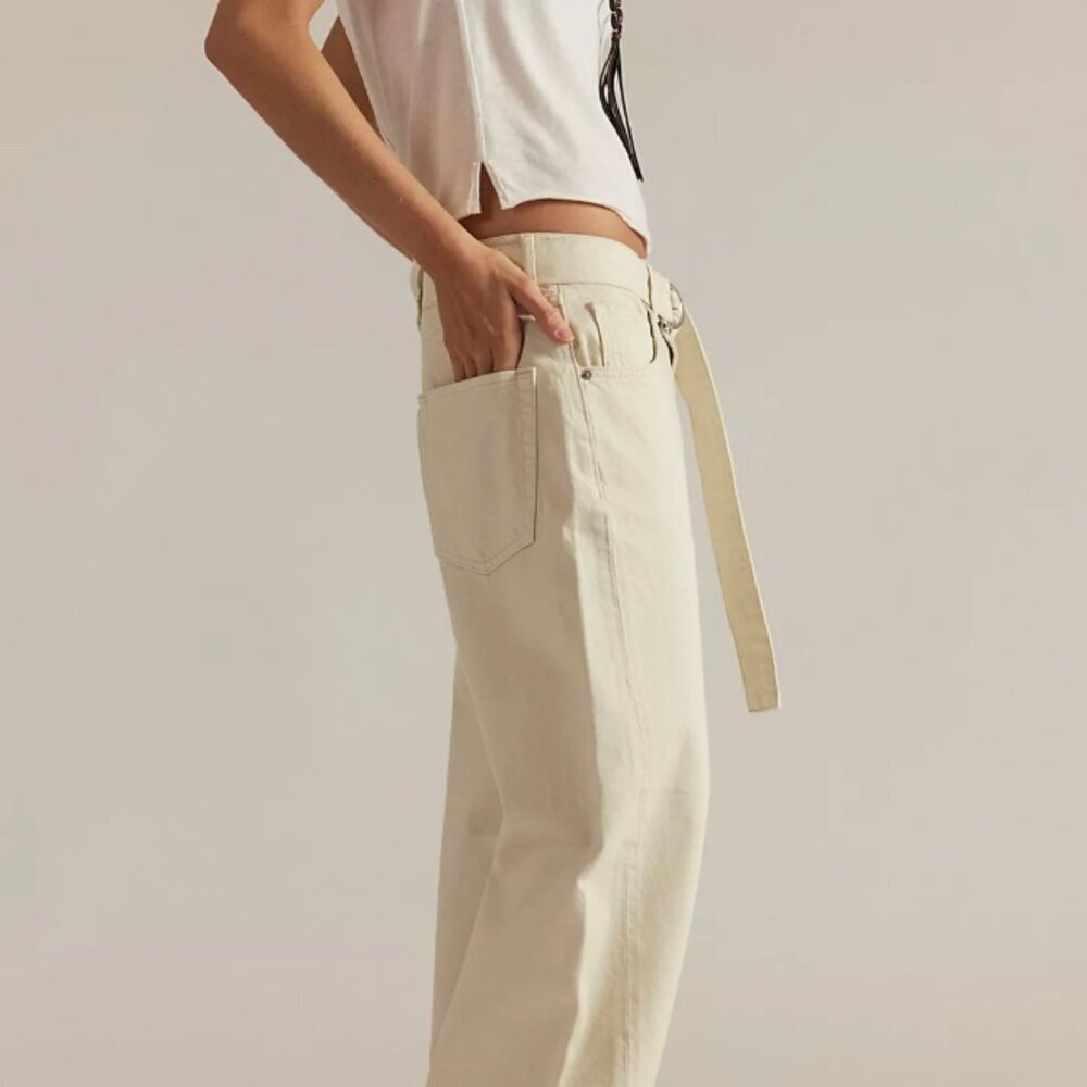 NWT Free People We The Free East Bay Cuffed Jeans White Cream Size 28 $128 - Picture 3 of 4